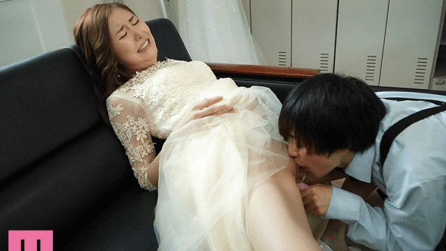 MIAA-408_Cô dâu bị hai cậu em chồng địt ngay tại đám cưới - heovl.fr