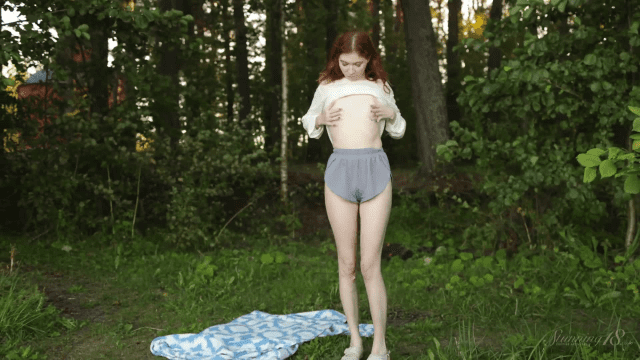 Stunning18 - Thư giãn trên chiếc khăn sung sướng - heovl.fr