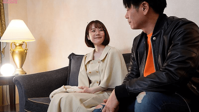 MIDV-504_Em đồng nghiệp non tơ vú to Miura Sakura - heovl.fr