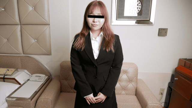 032024_01 - Nữ sinh đại học vất vả tìm việc - heovl.fr