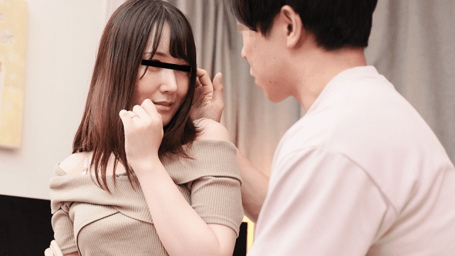 051124_100-Vô tình match mẹ của bạn thân trên tinder - heovl.fr