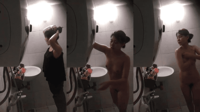 Thêm 1 em xinh gái dáng ngon đi tắm bị quay lén - heovl.fr