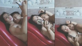 Bị hai chị gái vắt cho kiệt sức em trai chỉ biết nằm im để các chị quay phim